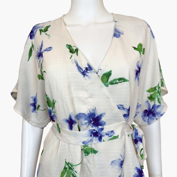 NWT COLLECTIVE CONCEPTS Semi-Sheer Floral Wrap Blouse (Ivory | Size S) - Picture 6 of 10